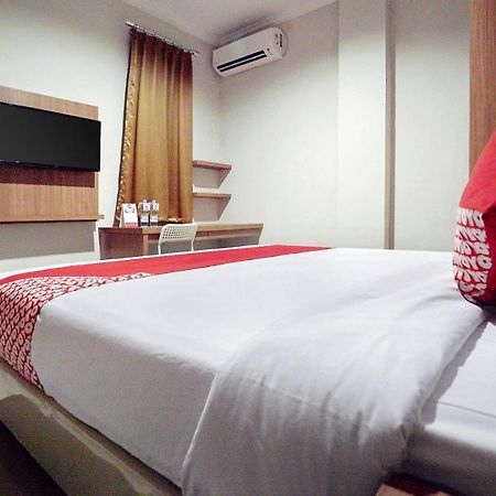 Oyo 415 The Kartini 8 Residence Jacarta Exterior foto