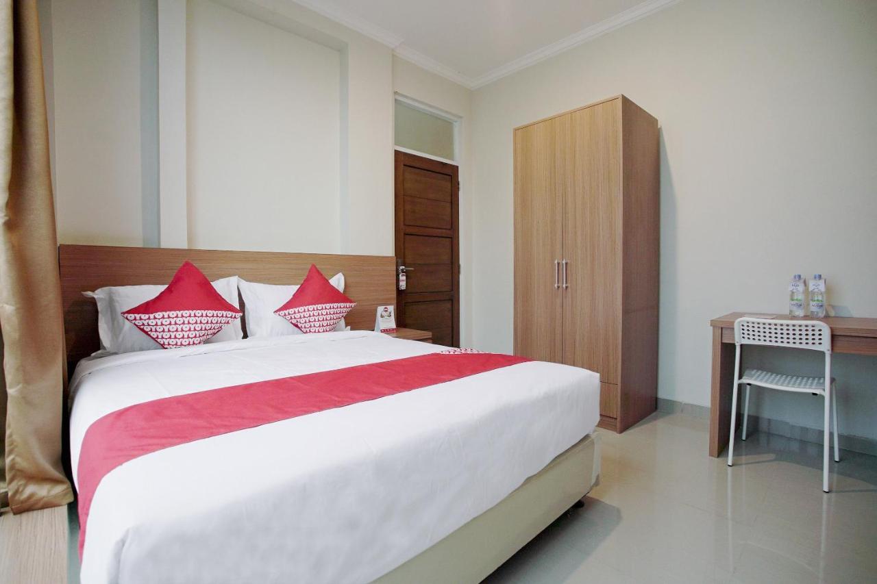 Oyo 415 The Kartini 8 Residence Jacarta Exterior foto
