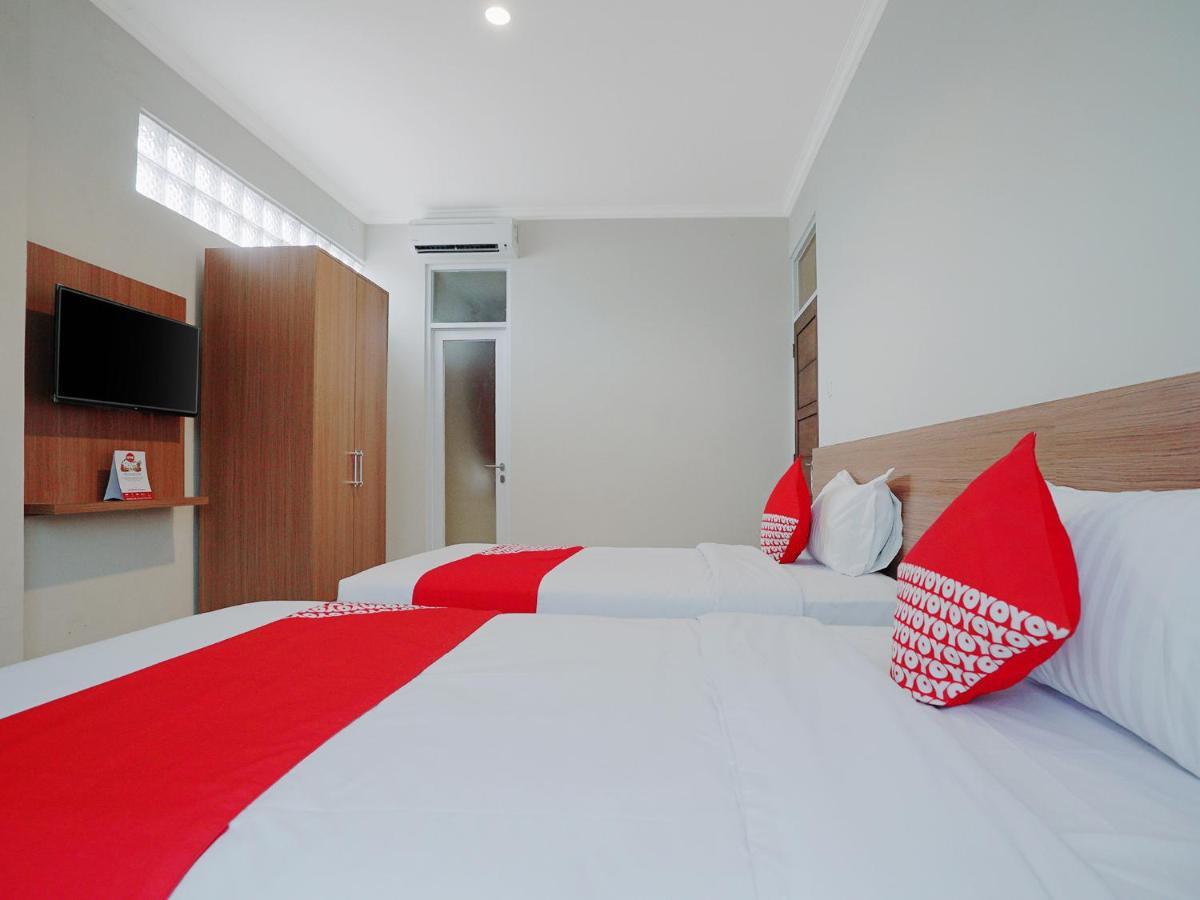 Oyo 415 The Kartini 8 Residence Jacarta Exterior foto