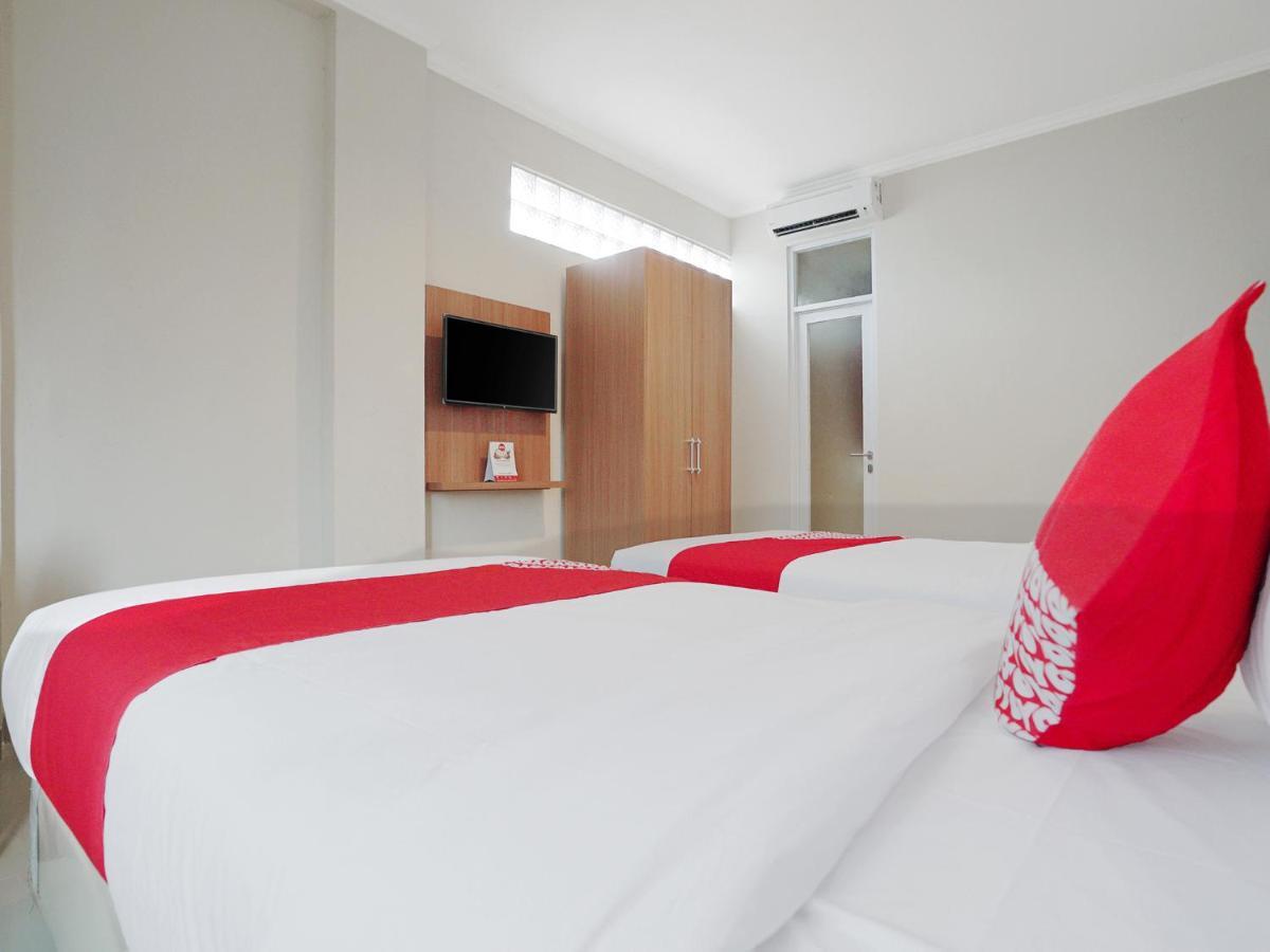 Oyo 415 The Kartini 8 Residence Jacarta Exterior foto